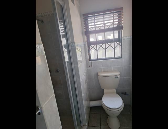 3 BEDROOM TOWNHOUSE TO LET IN GRANTHAM PARK